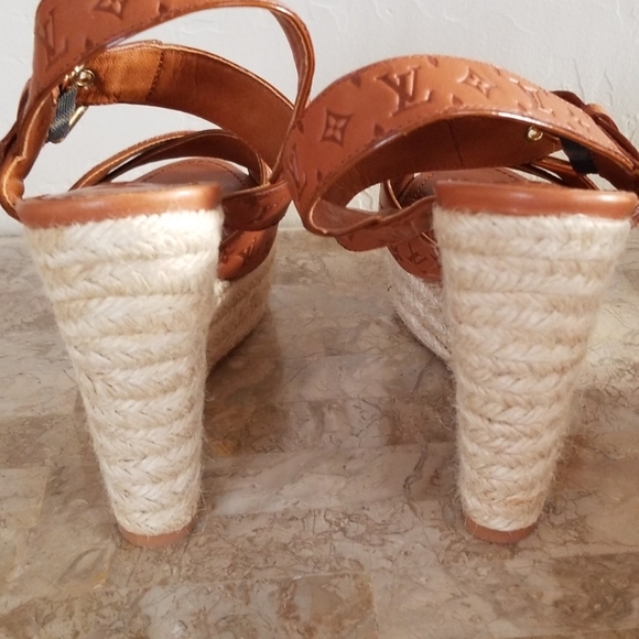 *Host Pick* Authentic Louis Vuitton Wedges - Picture 6 of 8